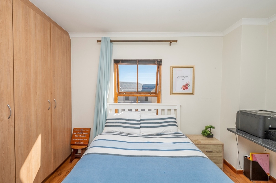 3 Bedroom Property for Sale in Graanendal Western Cape